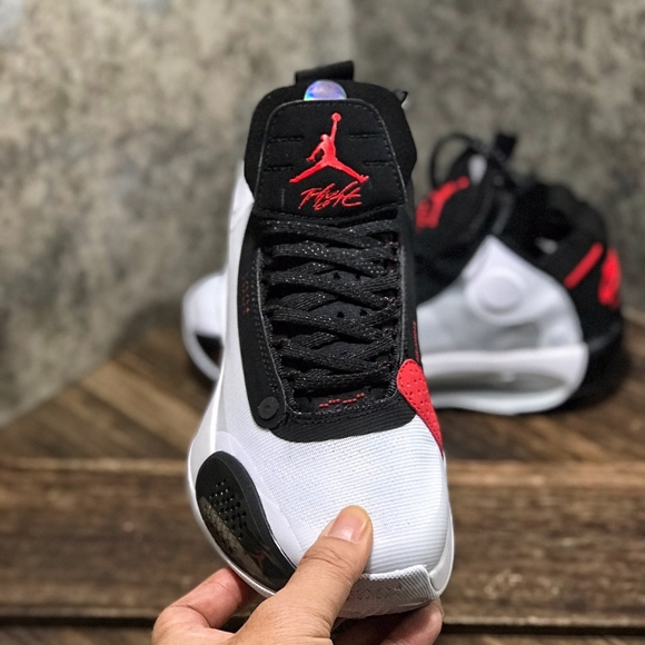 lightest basketball shoes